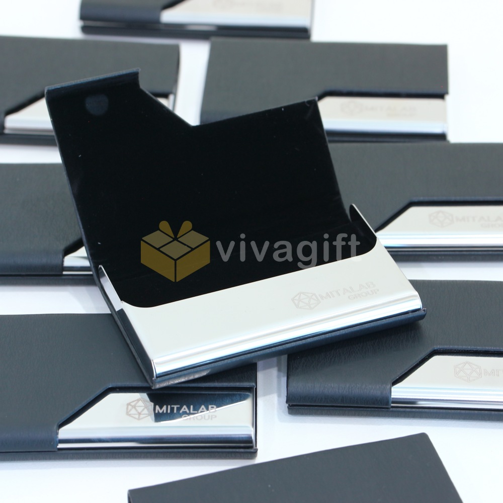 Khắc logo công ty MITALAB Group trên hộp đựng namecard Khắc logo công ty MITALAB Group trên hộp đựng namecard